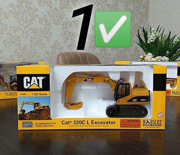 модели для наращивания ногтей: CAT. Продаю масштабные модели грузовых машин CAT. Металл. Оригинал