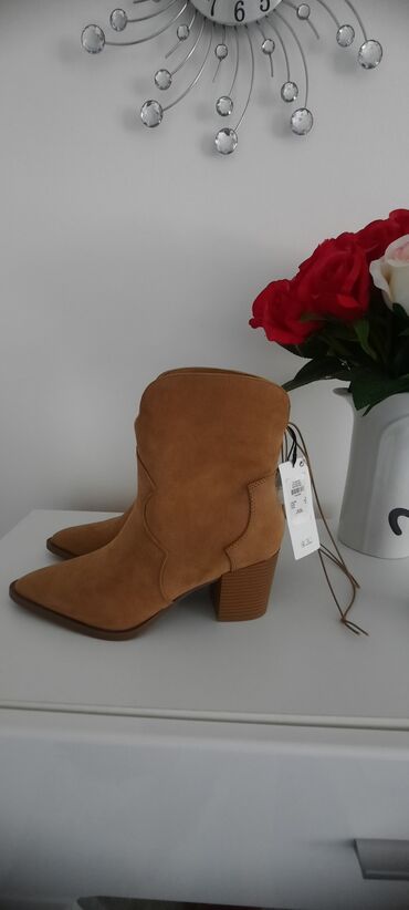 korseti nis: Ankle boots, Primark, 39