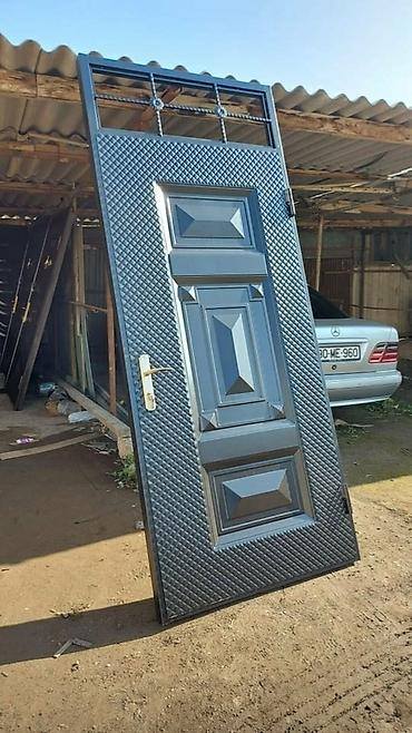 Giriş qapıları: Seyf qapılar Münasib qapılar Dəmir qapı Ev qapıları Çöl qapısı — 8