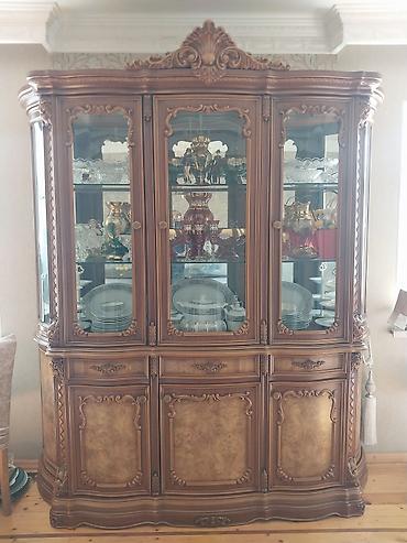 dolab islenmis: Klassik üslubda vitrin-bufet - Material: ağac (təbii ağac teksturası — 1