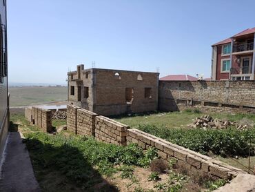 təmirsiz evlər: Bakı, Fatmayı, 432 kv. m, 9 otaq, Kommunal xətlər qoşulmayıb