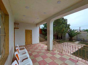 Uzunmüddətli kirayə mənzillər: 2 otaqlı mənzil – işıqlı və səliqəli planlama - Geniş dəhliz: tavan — 12