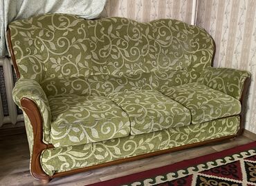 кожаный диван: Угловой диван, цвет - Зеленый, Б/у