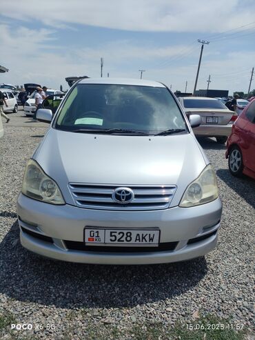 срочно срочно продам машину: Toyota Ipsum: 2004 г., 2.4 л, Автоматтык, Бензин, Вэн/Минивэн