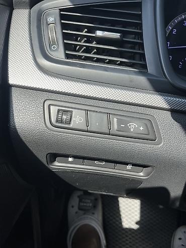 spark 2017: Hyundai Sonata: 2017 г., 2 л, Автомат, Бензин, Седан — 7
