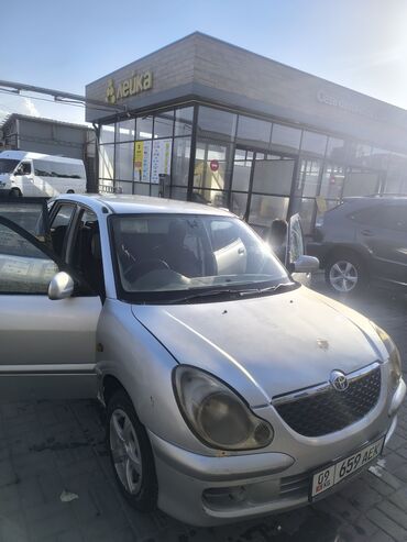 Toyota: Toyota Дуэт: 2003 г., 1 л, Автомат, Бензиновая, Хэтчбэк — 4