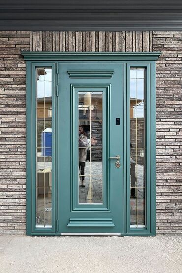 Giriş qapıları: Seyf qapılar, darvazal balkon mehcerleri pencere raşotkaları, her — 3