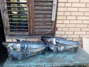 Auto delovi: Dva automobilska fara — 5