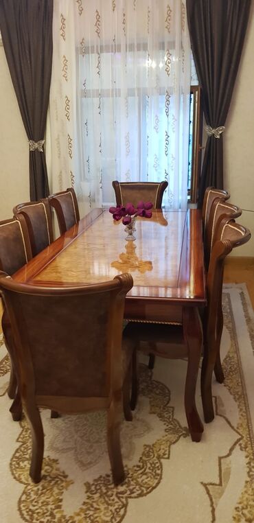 ikinci el stol desti: Qonaq otağı üçün, İşlənmiş, Açılan, Dördbucaq masa, 8 stul