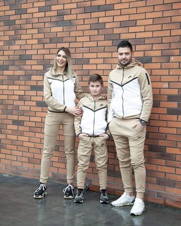 Gornji i donji deo: Cena 4400 dinara
#trenerke#muski#zenski#decijimodeli na lalafo.rs — 8 Gornji i donji deo: Cena 4400 dinara
#trenerke#muski#zenski#decijimodeli — 8