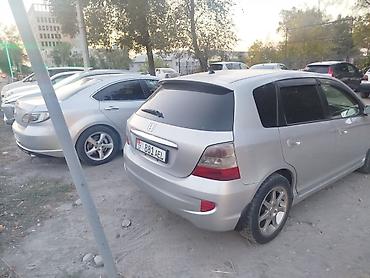 хонда савер: Honda Civic: 2004 г., Вариатор, Хэтчбэк — 6