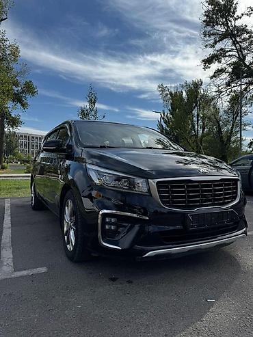 kiya bongo: Kia Carnival: 2018 г. — 2