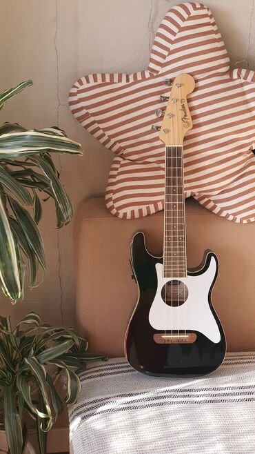 купить гитару в оше: Самая крутая, стильная и заводная укулеле от Fender 😄😄 Она чудесно и