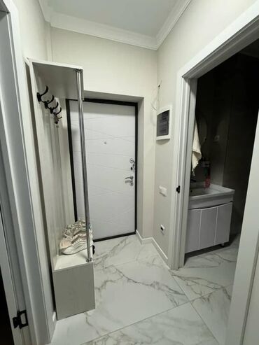 продаю дом азия мол: 1 комната, 37 м², Элитка, 4 этаж, Евроремонт