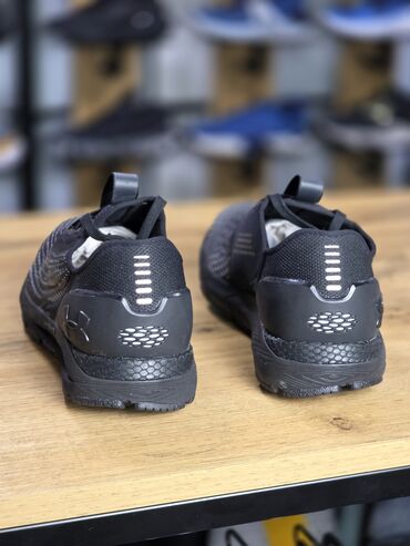 Кроссовки и спортивная обувь: Мужские кроссовки, 37, Under Armour, Новый, цвет - Черный, Самовывоз — 7