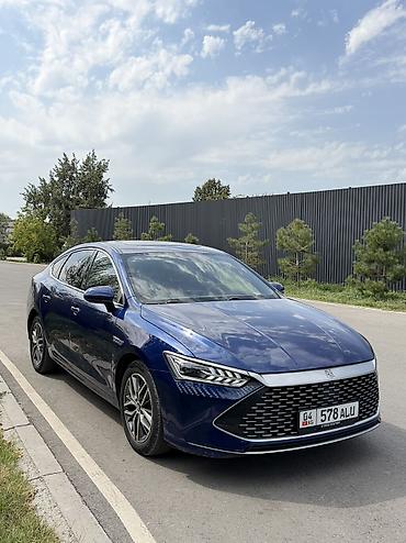 byd qin pro: BYD Qin: 2021 г., 1.5 л, Вариатор, Электромобиль, Седан — 2
