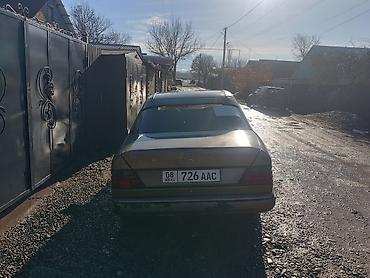 ешка 124: Mercedes-Benz W124: 1989 г., 2.6 л, Механика, Бензин, Седан — 4