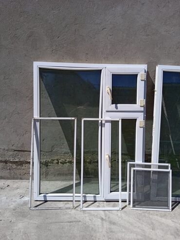 Ремонт окон и дверей: Продаётся. размер 1.20 ×1.50 цена 3500 за каждое окно