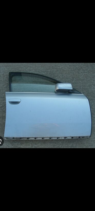 шит прибор на ауди: Передняя правая дверь Audi 2003 г., Б/у, цвет - Серебристый,Оригинал