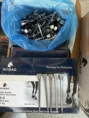пони конь: Подковные гвозди NOMAD для ковки лошадей. На фото представлены гвозди — 1