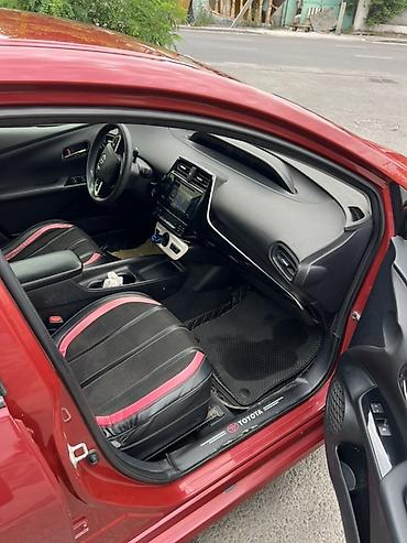 voxy noah: Toyota Prius: 2016 г., 1.8 л, Гибрид, Лифтбек — 10