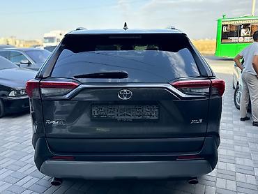 661: Toyota RAV4: 2019 г., 0.5 л, Автомат, Бензин, Внедорожник — 5
