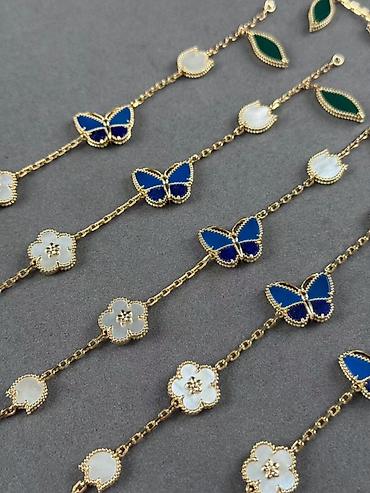 van cleef серьги: Браслеты и подвески с вставками в форме клевера, цветов и бабочек Van — 2