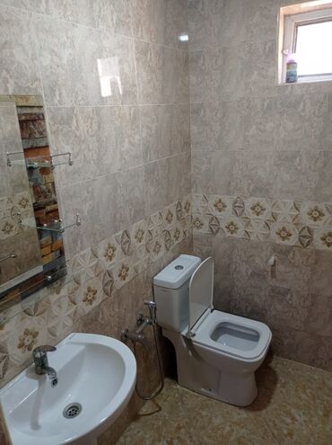 xocasən kirayə evlər: Xirdalanda super yerde super seraitli esyali quru yerde ela remontlu