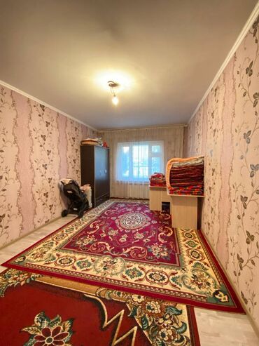 однокомнатная квартира в центре: 2 комнаты, 50 м², 105 серия, 1 этаж, Косметический ремонт