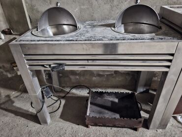 Restoran mebeli: Paslanmayan metaldan hazırlanmış, mərmər səthli yemək paylama stolu — 6