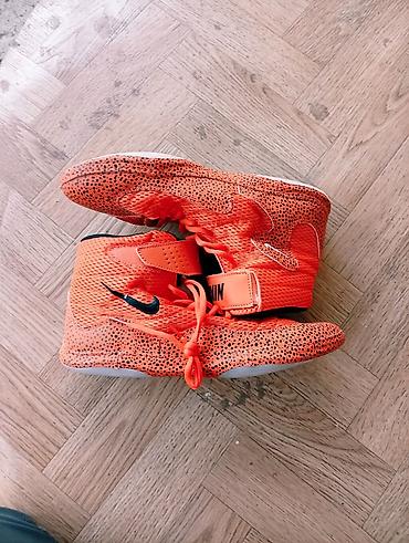 бу буюмдар: Эркектердин кроссовкасы, 43, Nike, Жаңы, түсү - Ток сары — 2