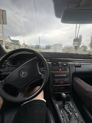 купить мерседес спринтер в европе: Mercedes-Benz E-Class: 1999 г., 3.2 л, Типтроник, Газ, Седан