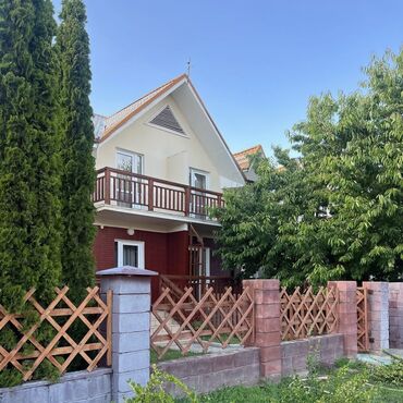сниму дом в рабочем городке: Таунхаус, | Ак Марал, Бает, Балдар аянтчасы, Унаа токтотуучу жай, унаа туруучу жай, Коргоодогу аймак