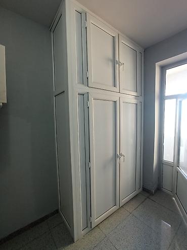 balkon şkaf: Belə bir plastik dolablar uzun illər təmir və təmir olmadan xidmət — 2