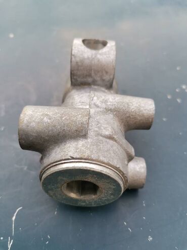 Auto delovi: Korektor kocnica(peti cilindar)Lada 7 Riva. Novo. Cena 3000 dinara — 3