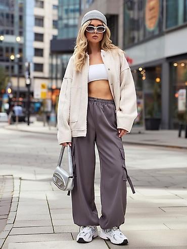 Демисезонные куртки: ✨ Оверсайз бомбер мечты в молочном тоне 🤍 Теплый, уютный, невероятно — 9