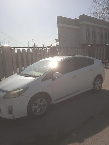 Toyota: Toyota Prius: 2010 г., Гибрид, Хэтчбэк — 3