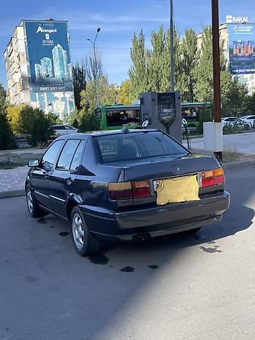 Volkswagen: Volkswagen Vento: 1992 г., 1.8 л, Механика, Бензин, Седан — 4