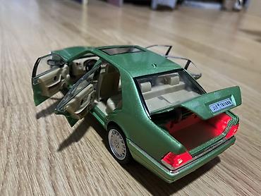 Maşın modeli – klassik sedan ölçülü die-cast (metal) kolleksiya modeli