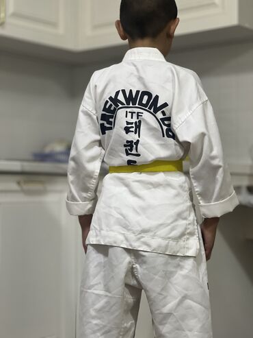 кимоно для карате детское купить: Тейквондо,карате на возраст 9-10лет