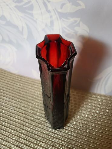 luster ikea: Vaza Avon,rubin boje iz 1970/80te.god. Avonova vaza rubin — 7