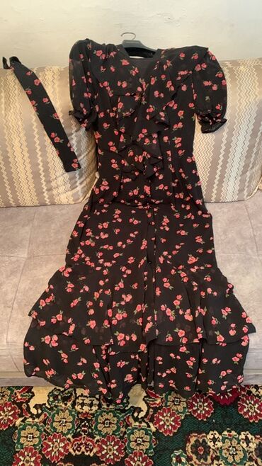 летние платья нарядные: Кече көйнөгү, Узун модель, Шифон, Жеңдери менен, S