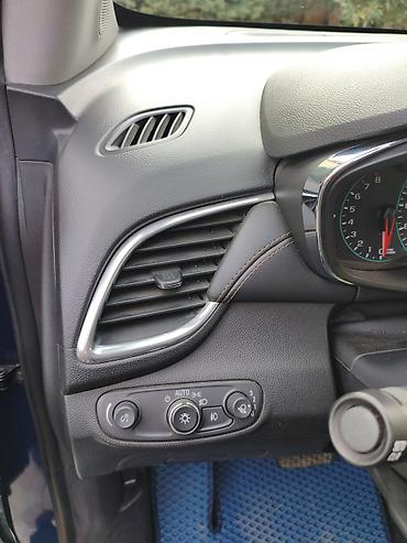 Chevrolet Trax: 2019 г., 1.4 л, Автомат, Бензин — 4