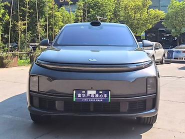 li one: Lixiang L7: 2025 г., 1.5 л, Гибрид, Кроссовер — 2