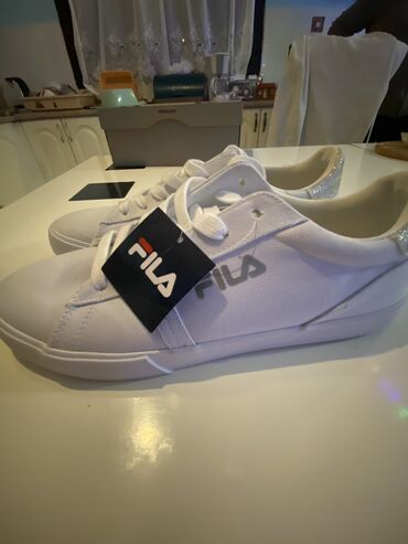 buzz duboke patike: FILA, 42, color - White