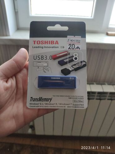 iphone ucun flash kart: Flash card flas kart yaddaş kartı 8GB CART TOSHİBA brendi firmanın öz