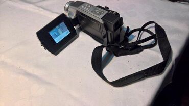 Video kamere: 1. Panasonic NV-GS75 - Camcorder - 540 Kpix - optical zoom: 10 x - — 1