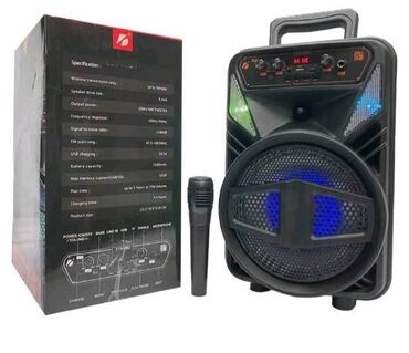 zvučnici sa mikrofonom: Ovo je prenosni Bluetooth zvučnik sa mikrofonom, pogodan za karaoke