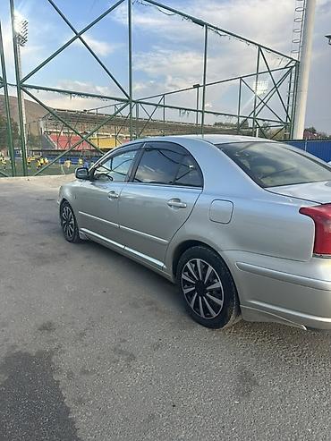 Toyota: Toyota Avensis: 2004 г., 2 л, Автомат, Бензин, Седан — 2