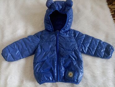 куртка с подогревом: Деми куртка на девочку на возраст 2 года Состояние хорошее Цена 150с